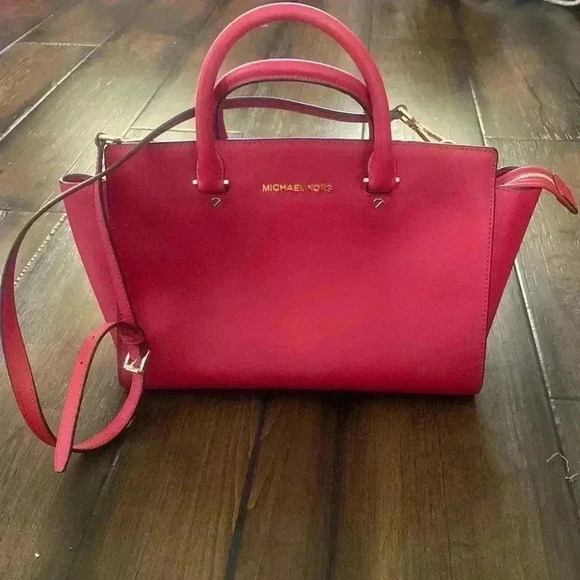 Michael Kors w Adjustable Long Strap - Picture 2 of 10